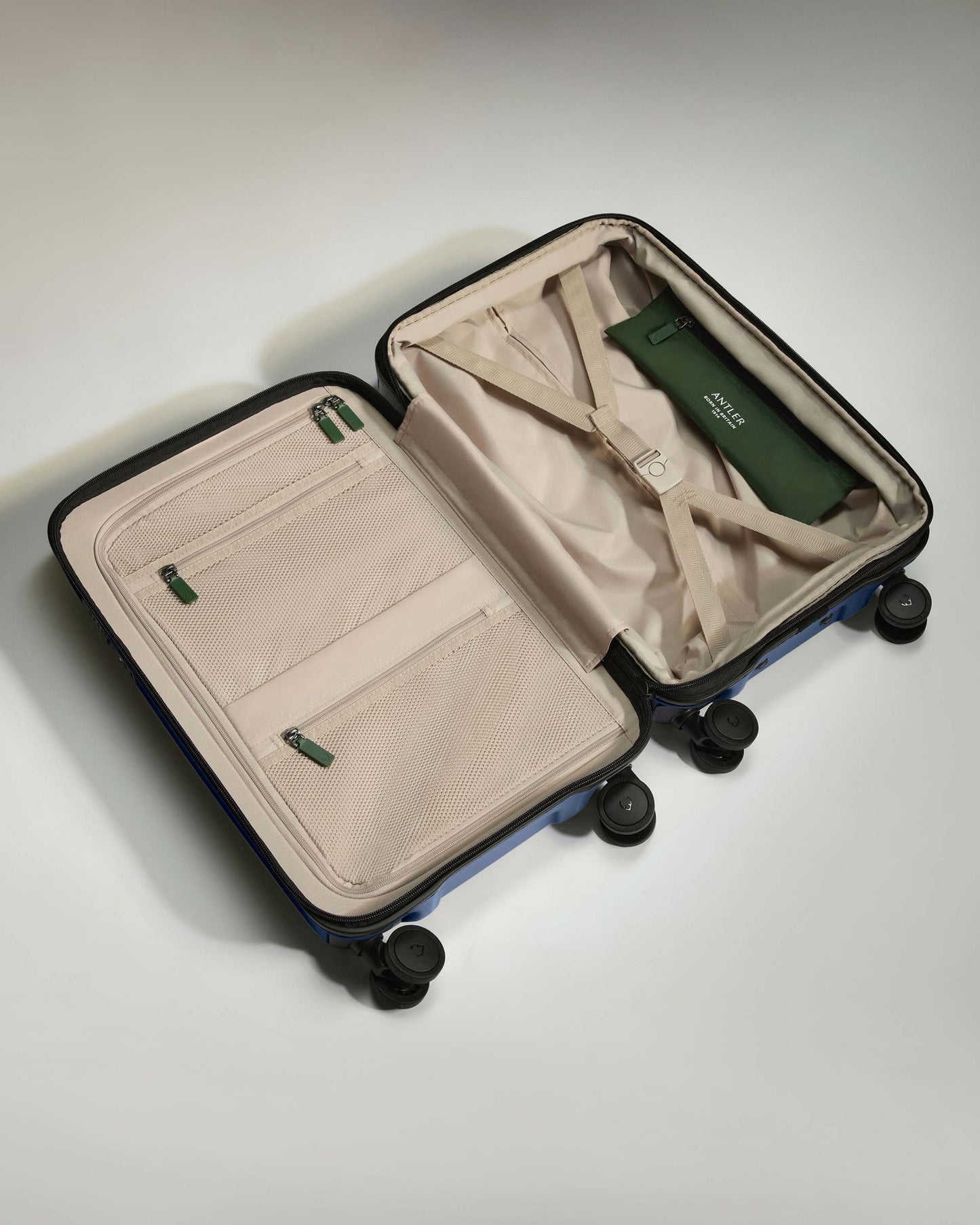 Expandable Cabin Suitcase in Ocean Blue - Icon Stripe