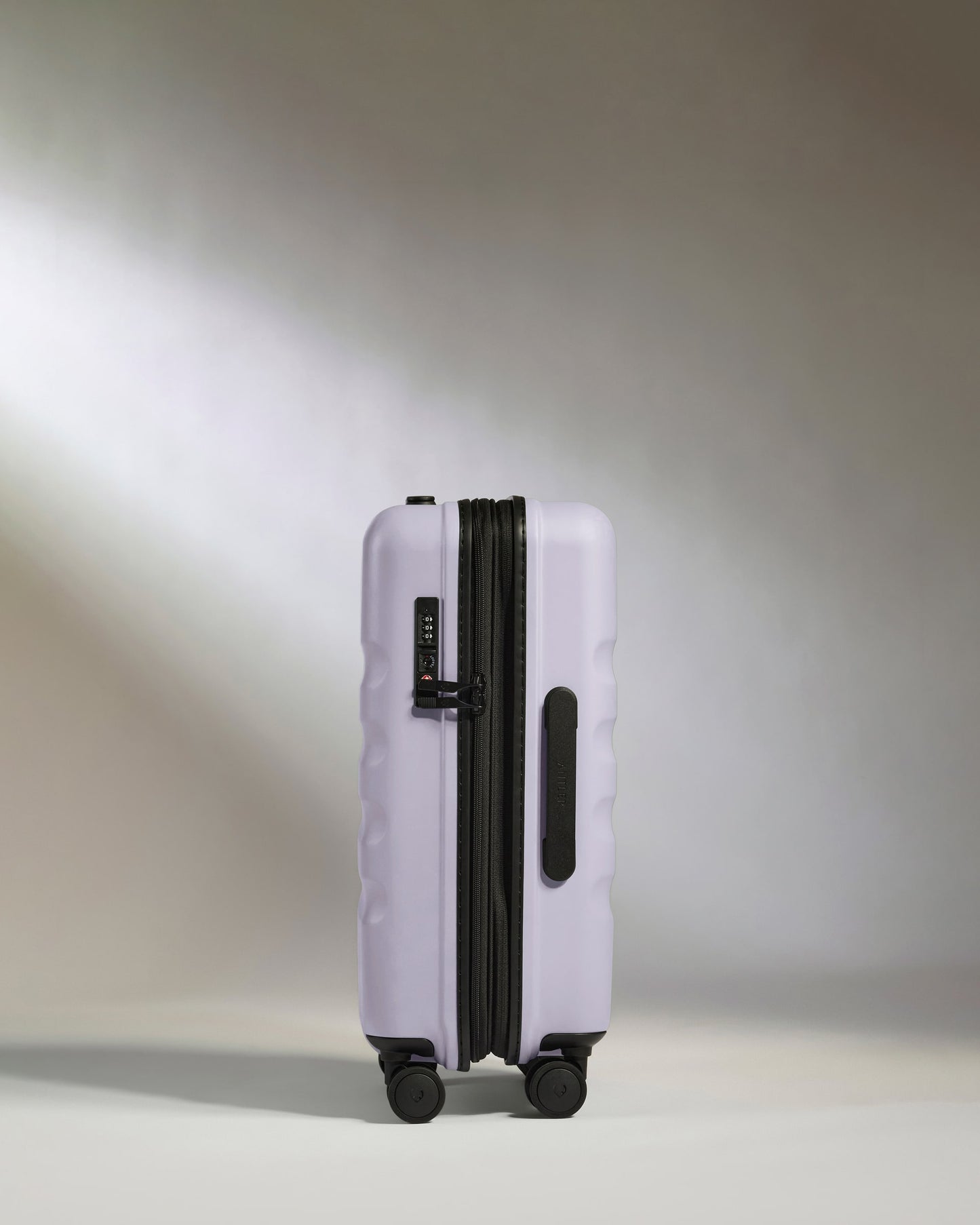 Expandable Cabin Suitcase in Meadow Purple - Icon Stripe