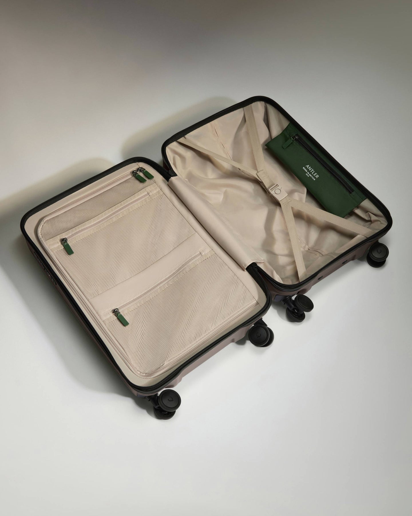 Large Cabin Suitcase in Pebble Grey - Icon Stripe