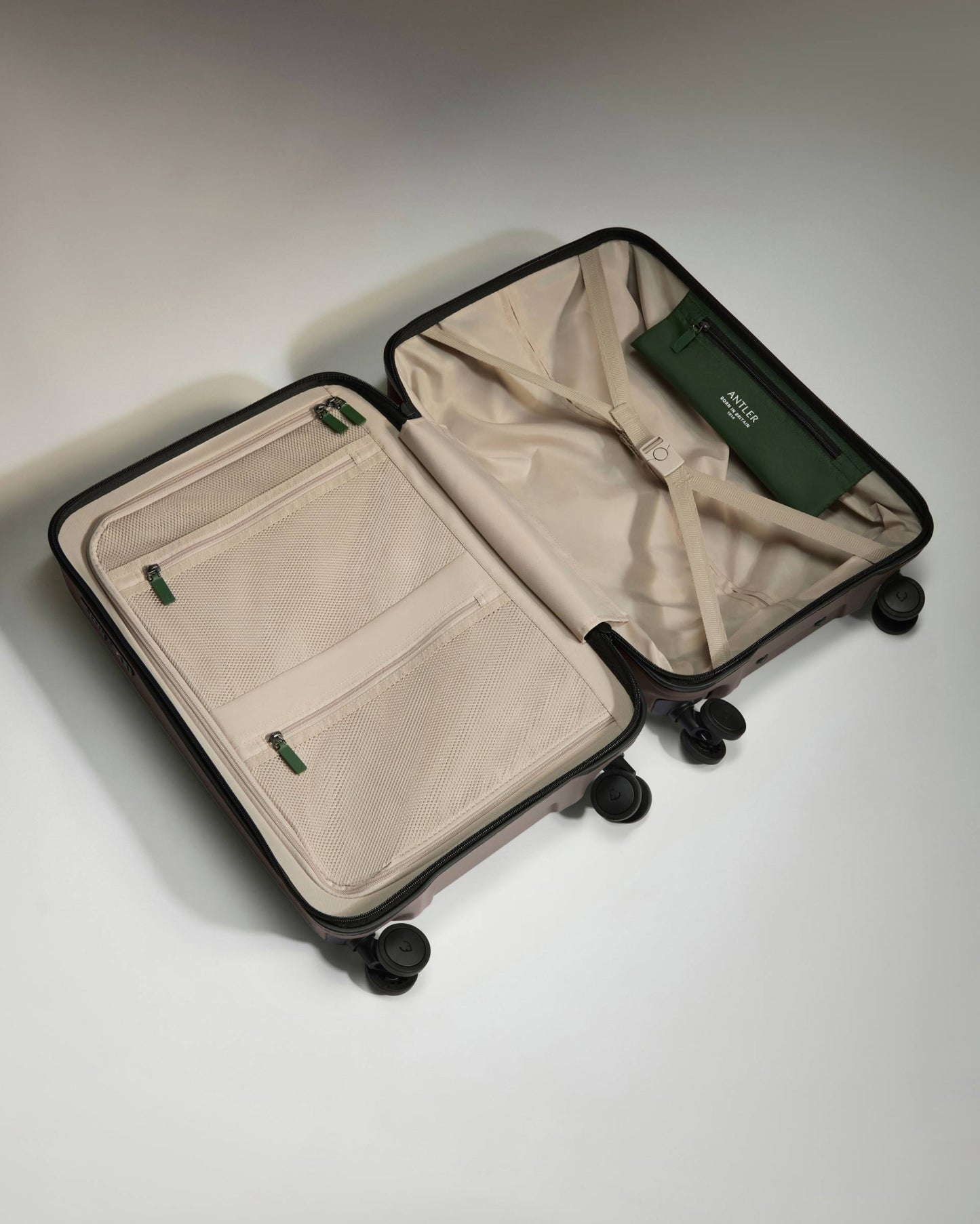 Large Cabin Suitcase in Pebble Grey - Icon Stripe