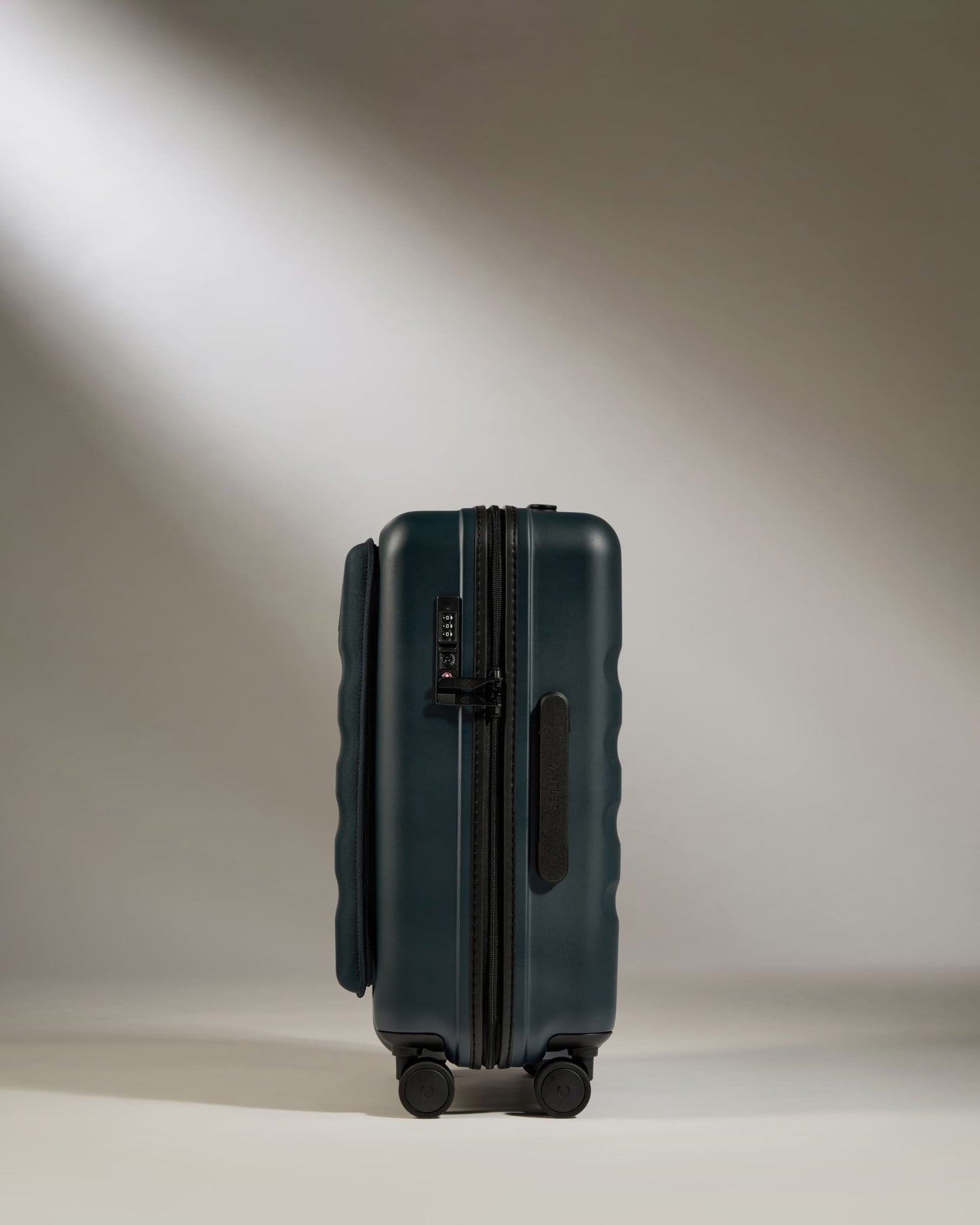 Cabin with Pocket Suitcase in Indigo Blue - Icon Stripe