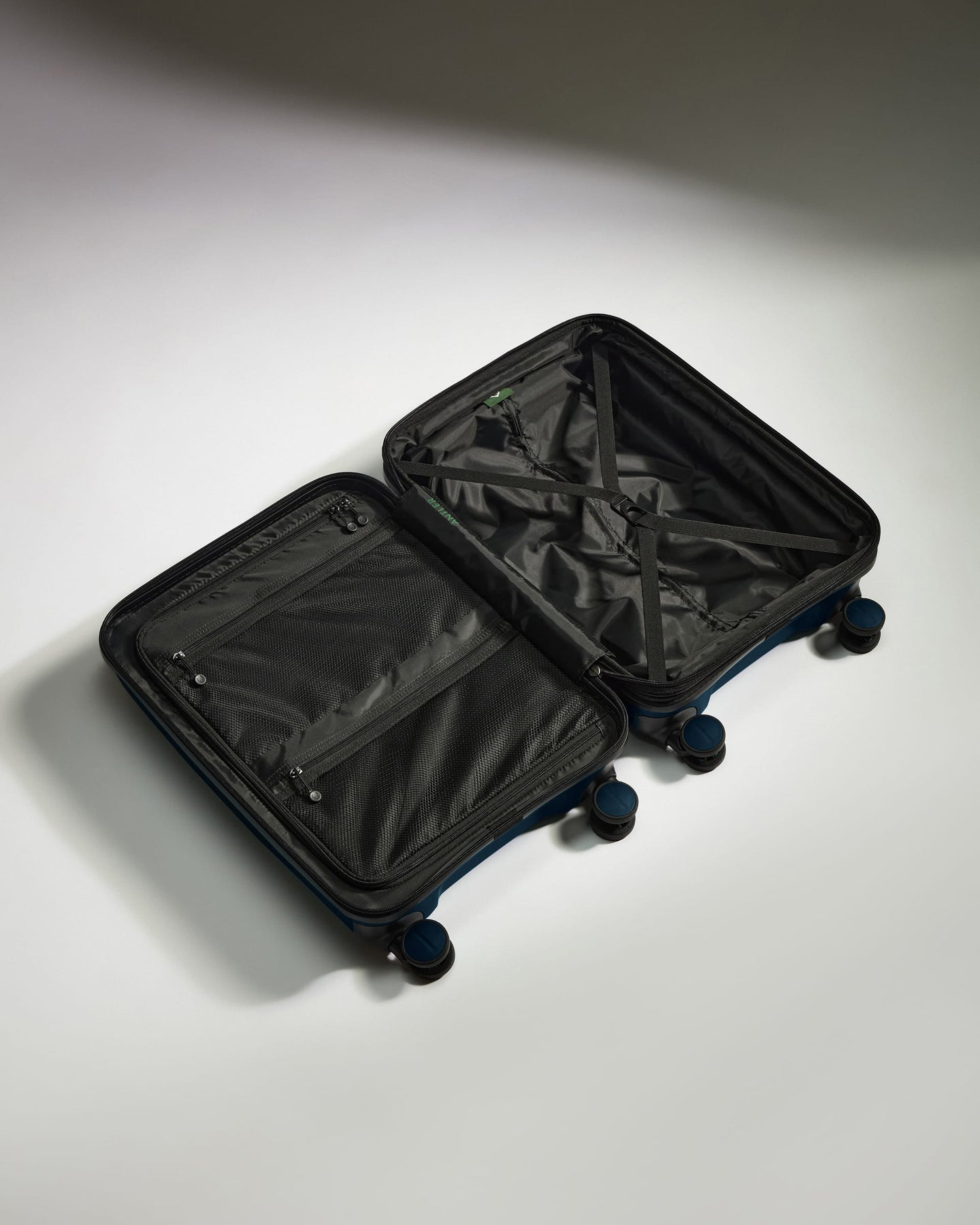 Expandable Cabin Suitcase in Midnight Blue - Logo Stripe