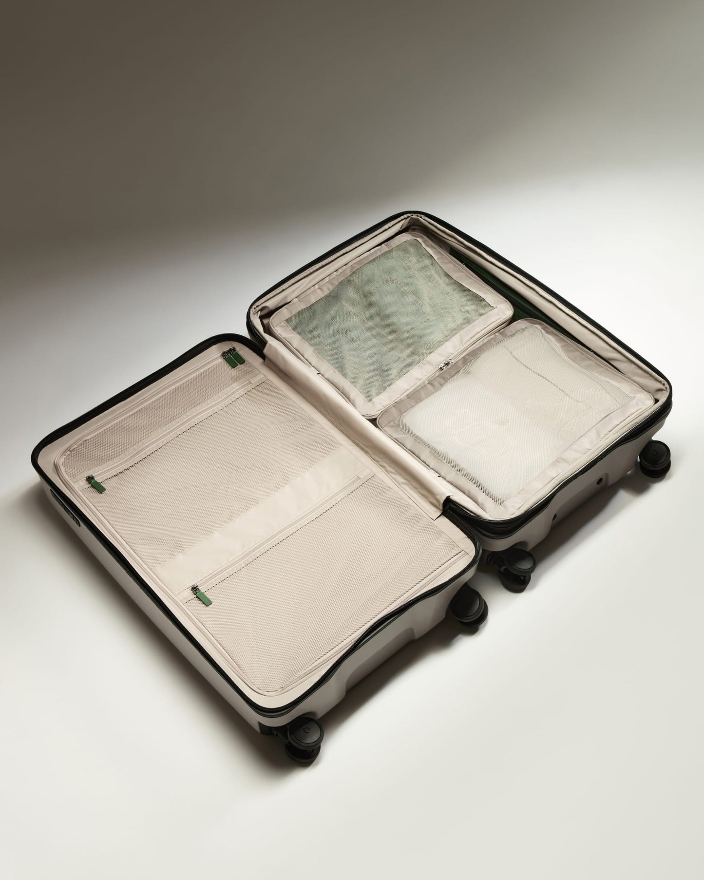 Compression Packing Cubes in Taupe - Set of 3