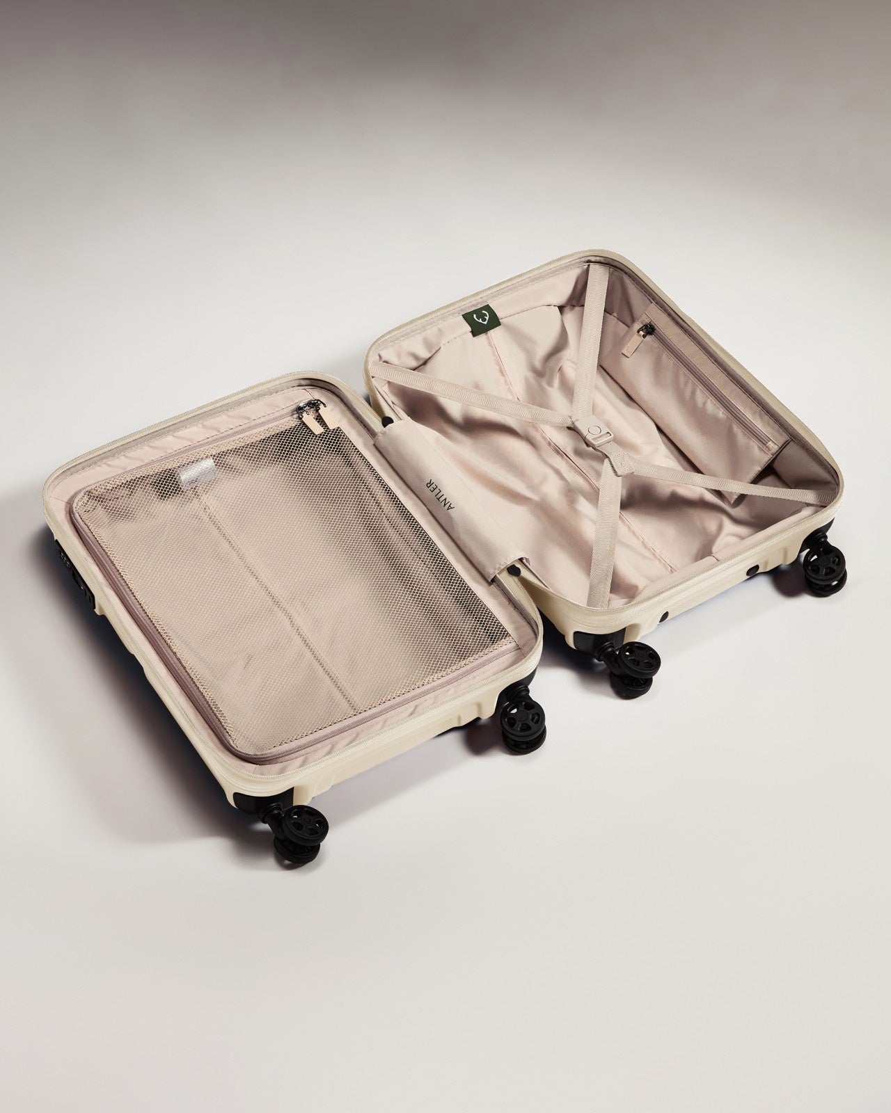 Cabin Suitcase in Wheat Beige - Single Stripe