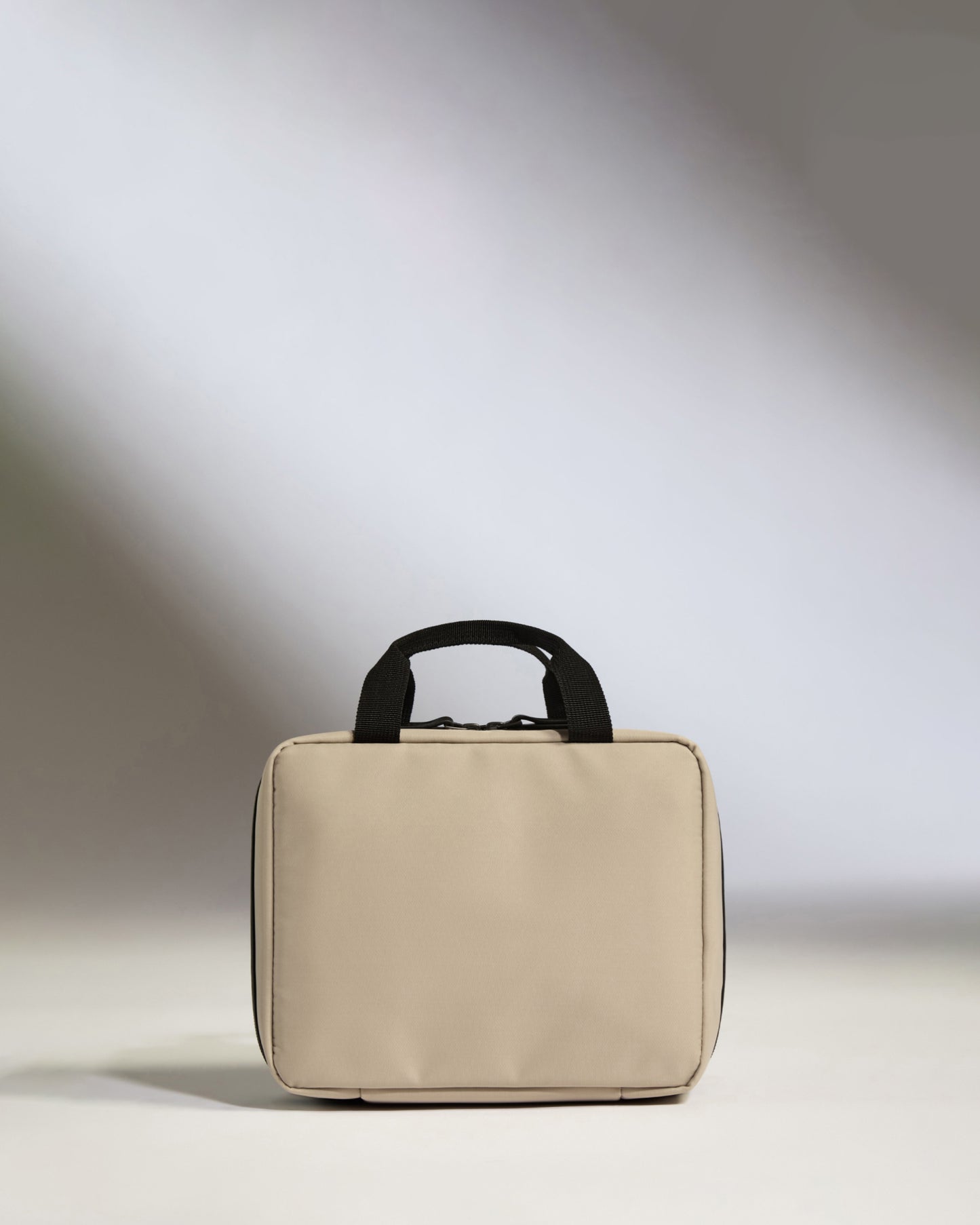 Hanging Wash Bag in Taupe - Chelsea