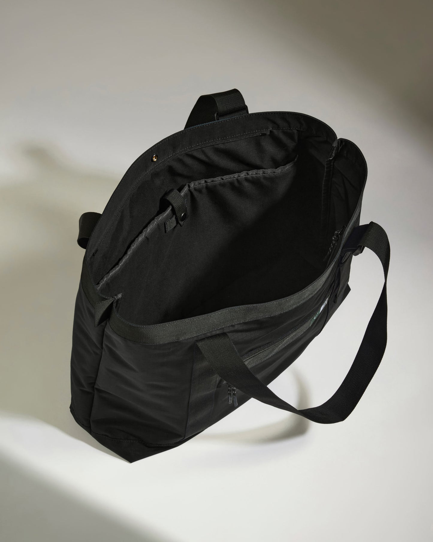 Essential Tote Bag in Black