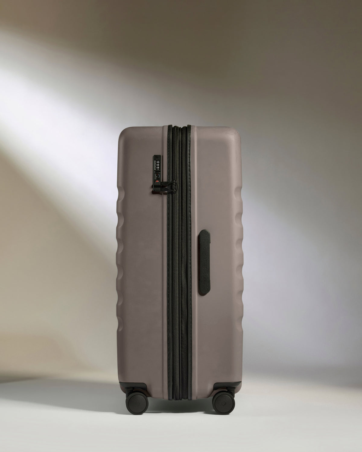 Large Suitcase in Pebble Grey - Icon Stripe
