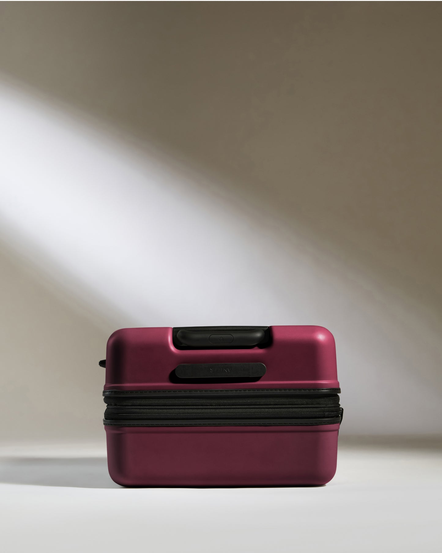 Medium Suitcase in Heather Purple - Icon Stripe