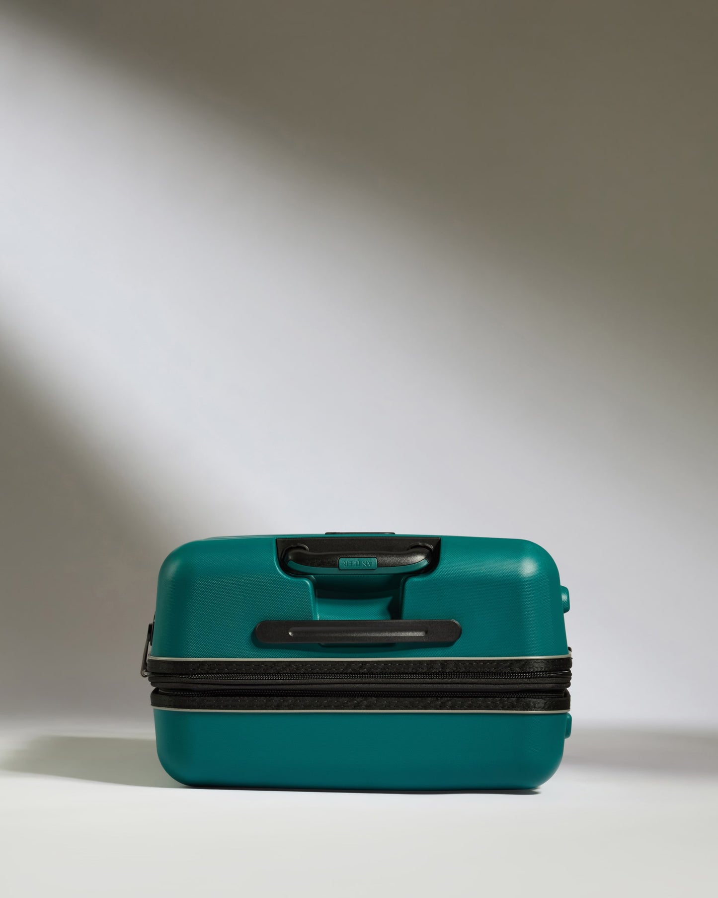 Medium Suitcase in Deep Teal - Lincoln