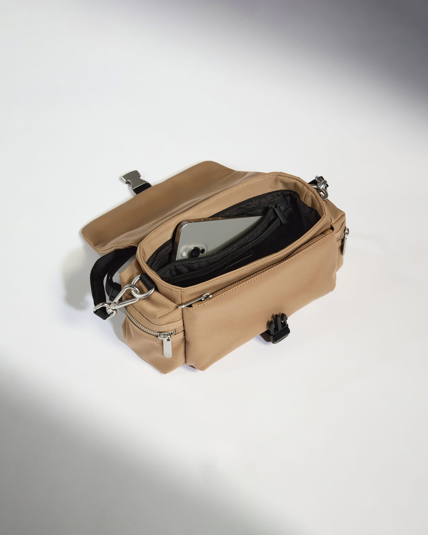 Icon Mini Messenger in Sand
