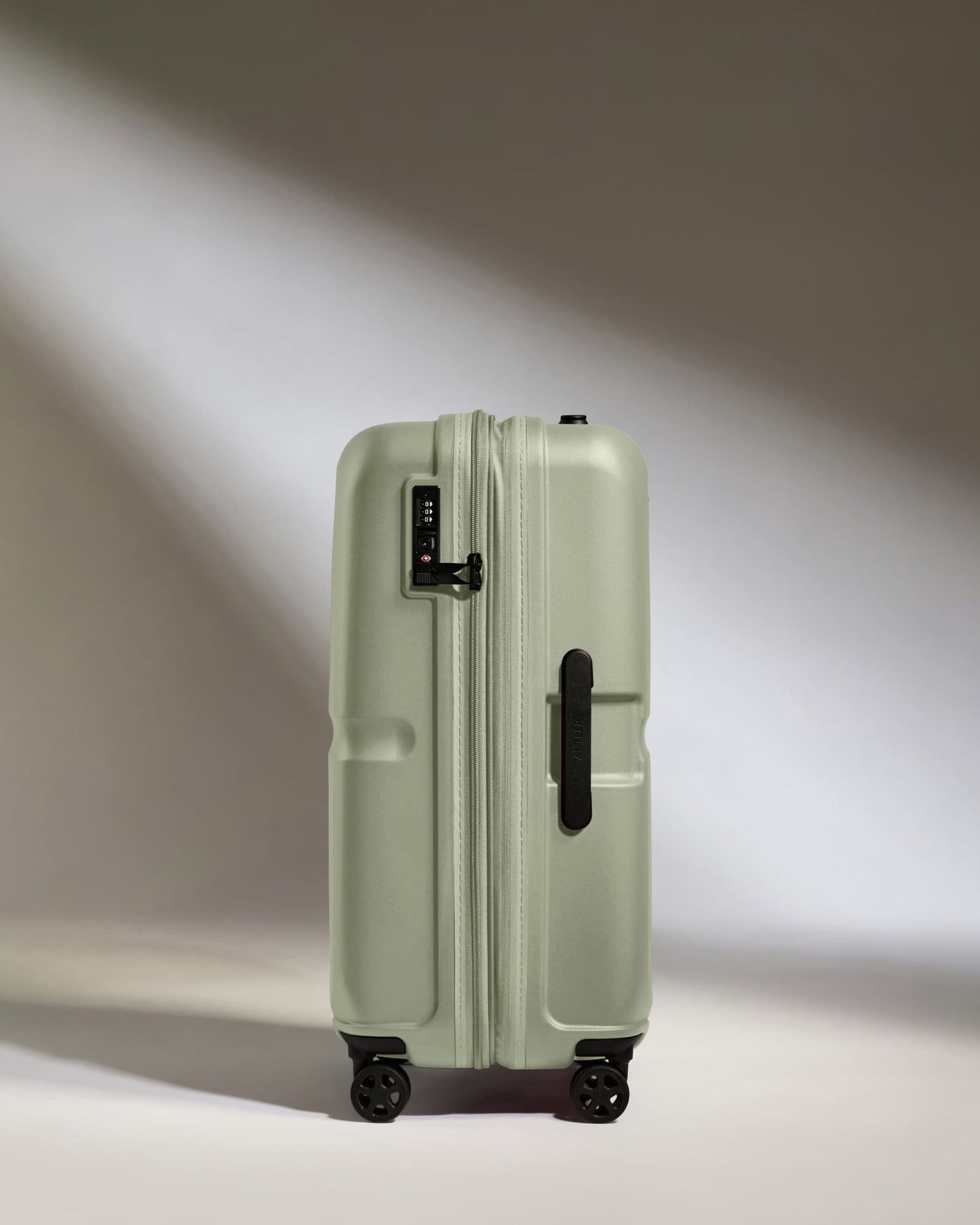 Medium Suitcase in Clover Green - Single Stripe