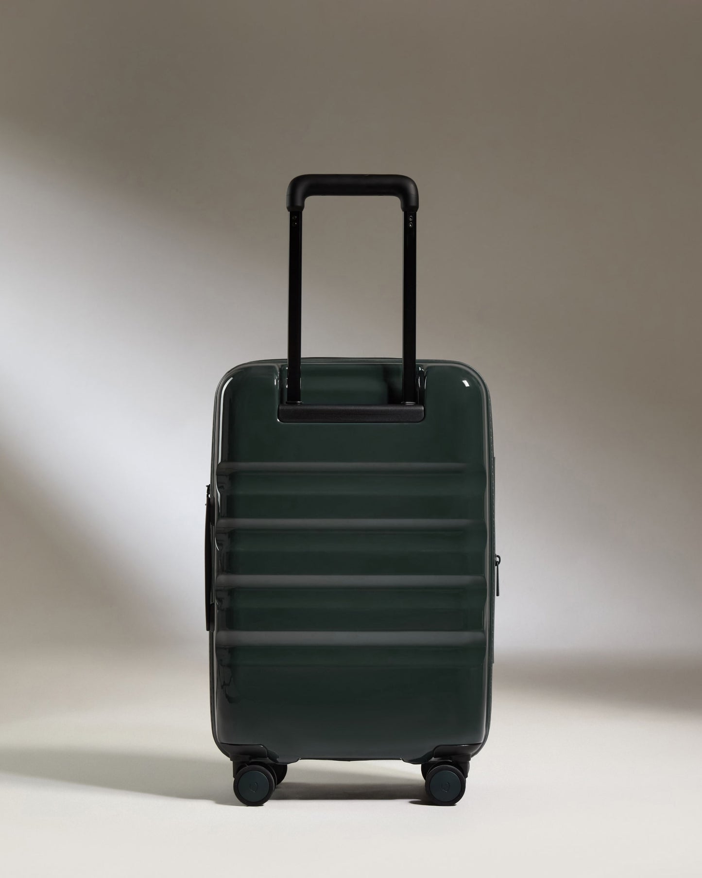 Expandable Cabin Suitcase in Green Gloss - Icon Stripe