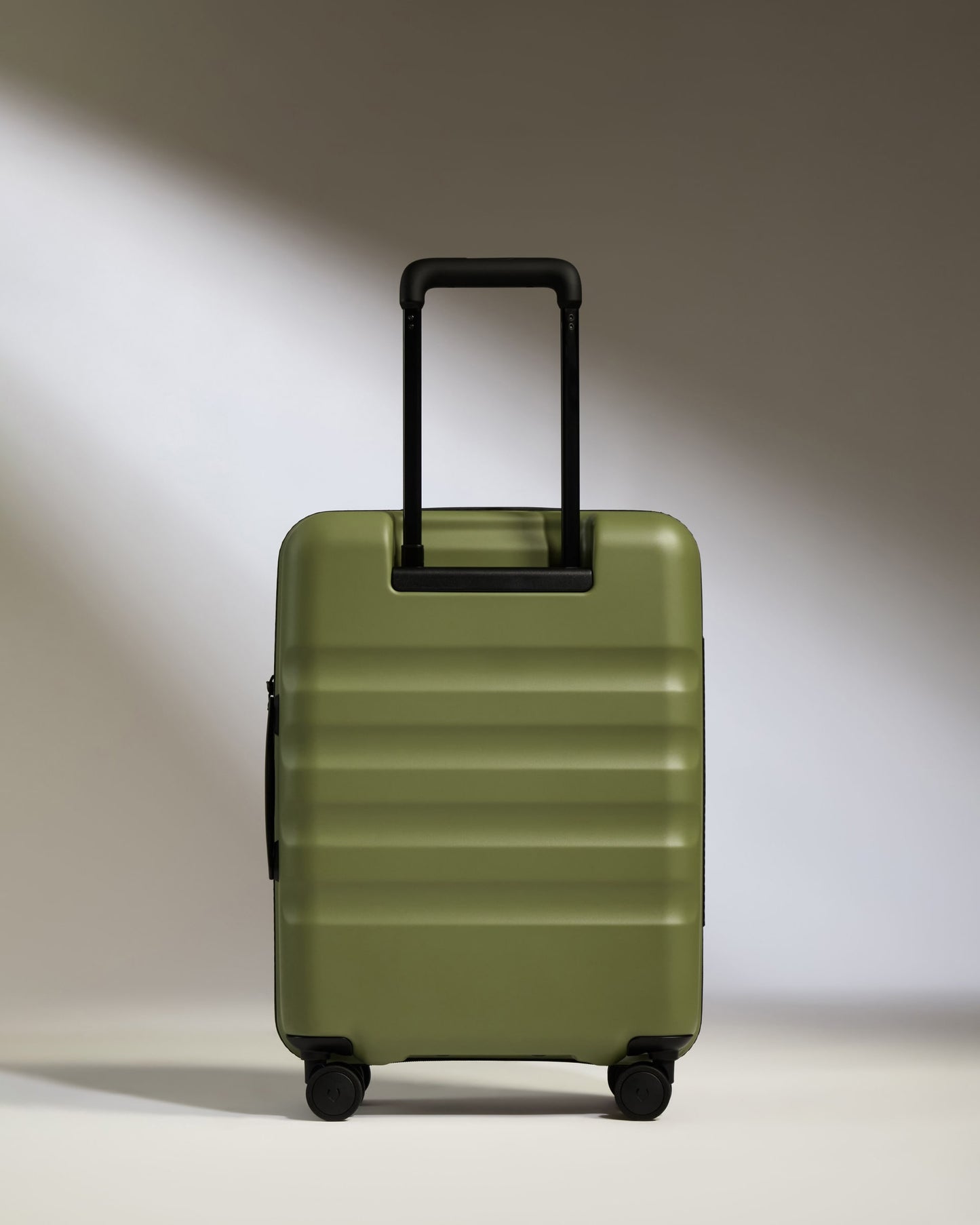 Cabin Suitcase in Fern Green - Icon Stripe