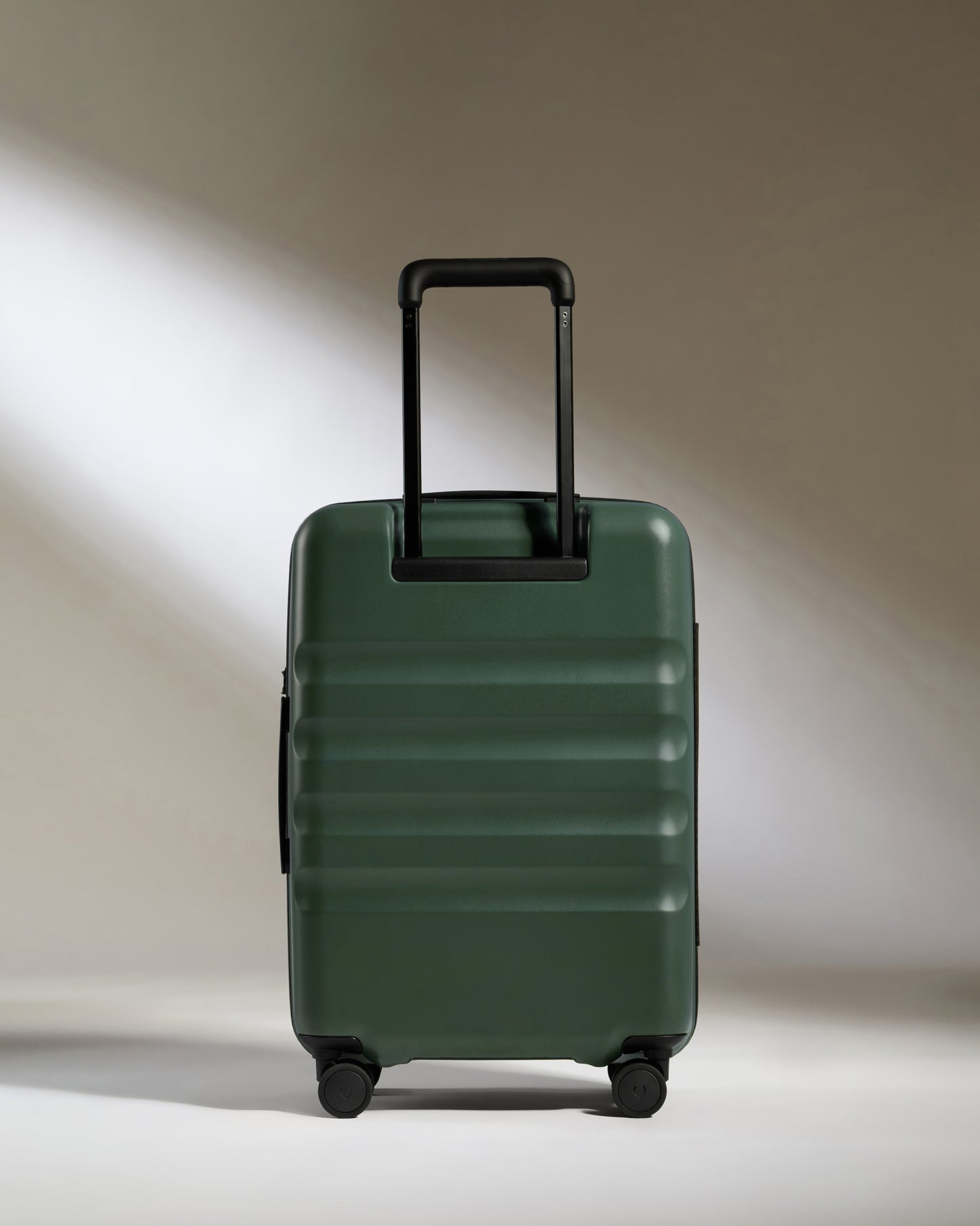 Large Cabin Suitcase in Antler Green - Icon Stripe