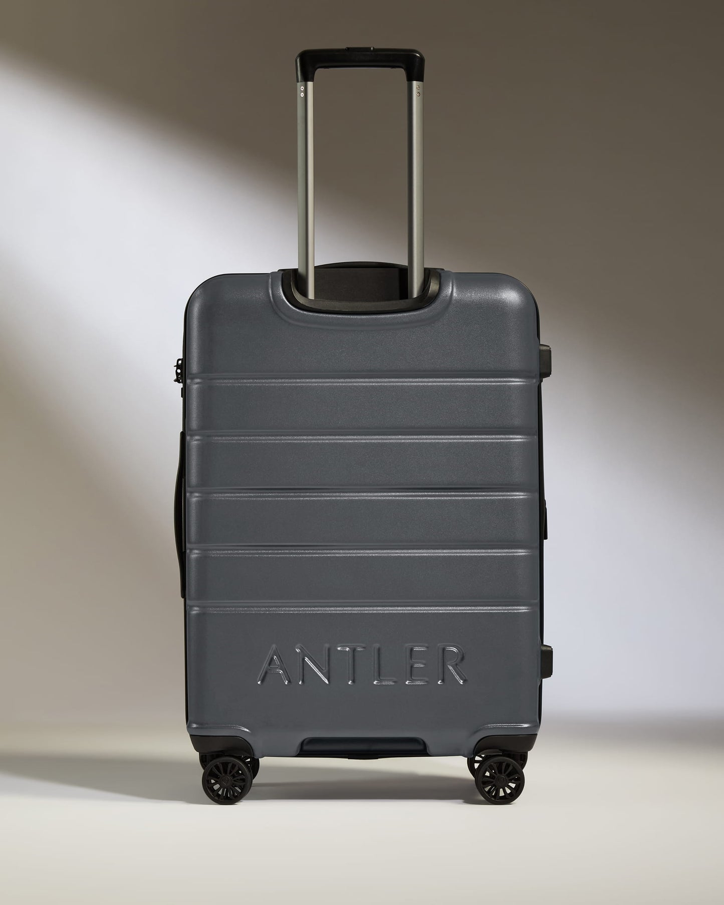 Expandable Suitcase Set in Granite - Logo