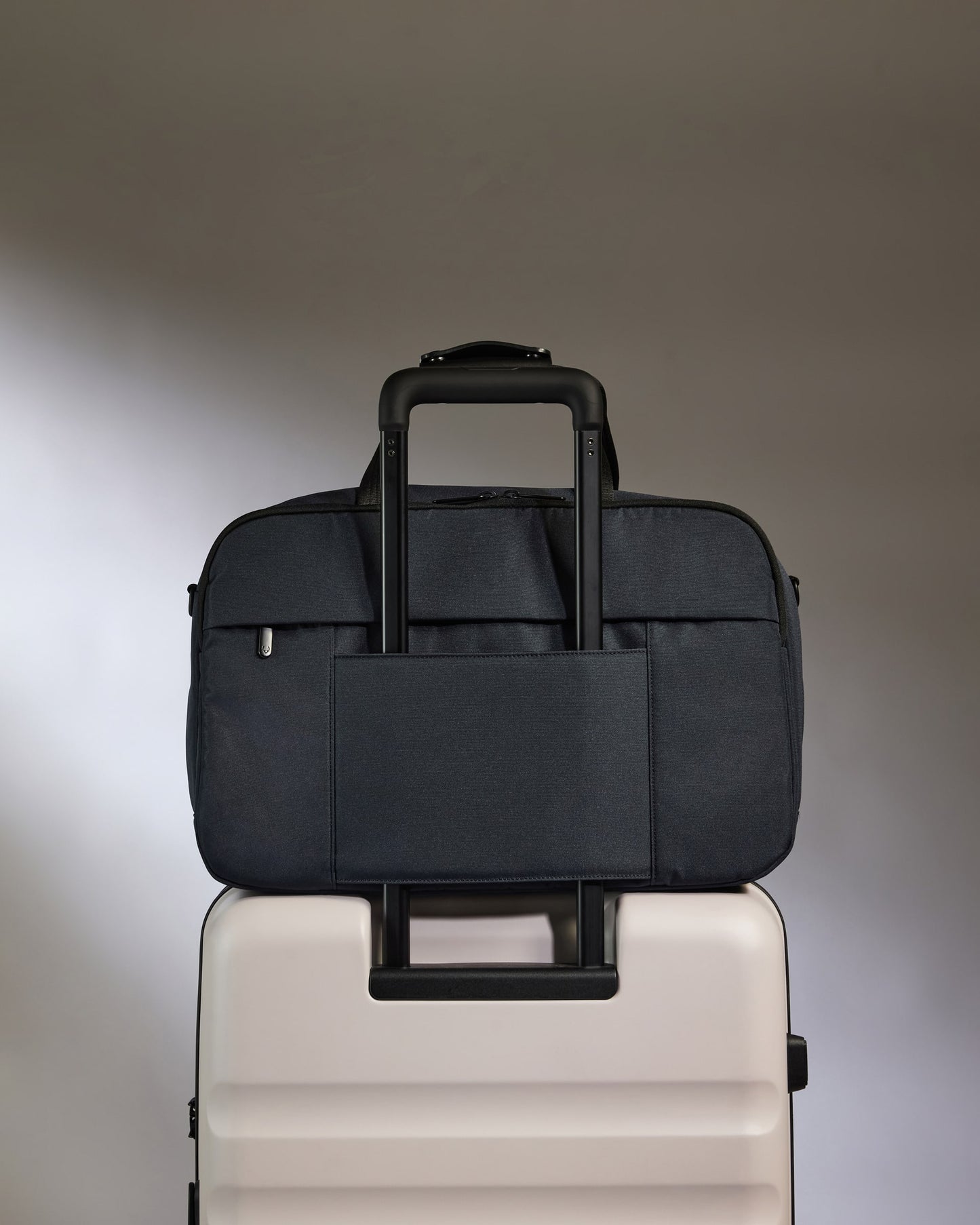 Overnight Bag in Navy - Urban Light