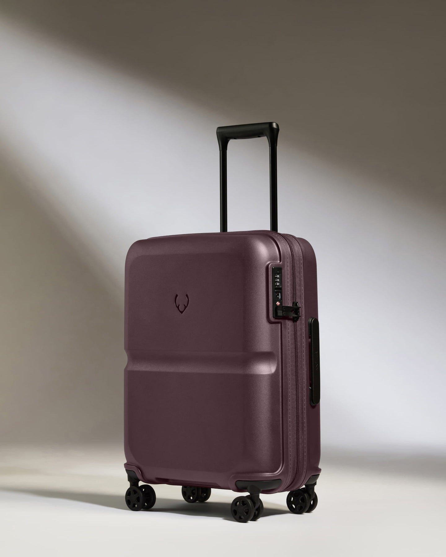 Antler Luggage -  Cabin Suitcase in Lagoon Red - Single Stripe - Hard Suitcase - Standard Cabin Cabin Suitcase in Lagoon Red - Single Stripe | Cabin Bag & Hard Luggage