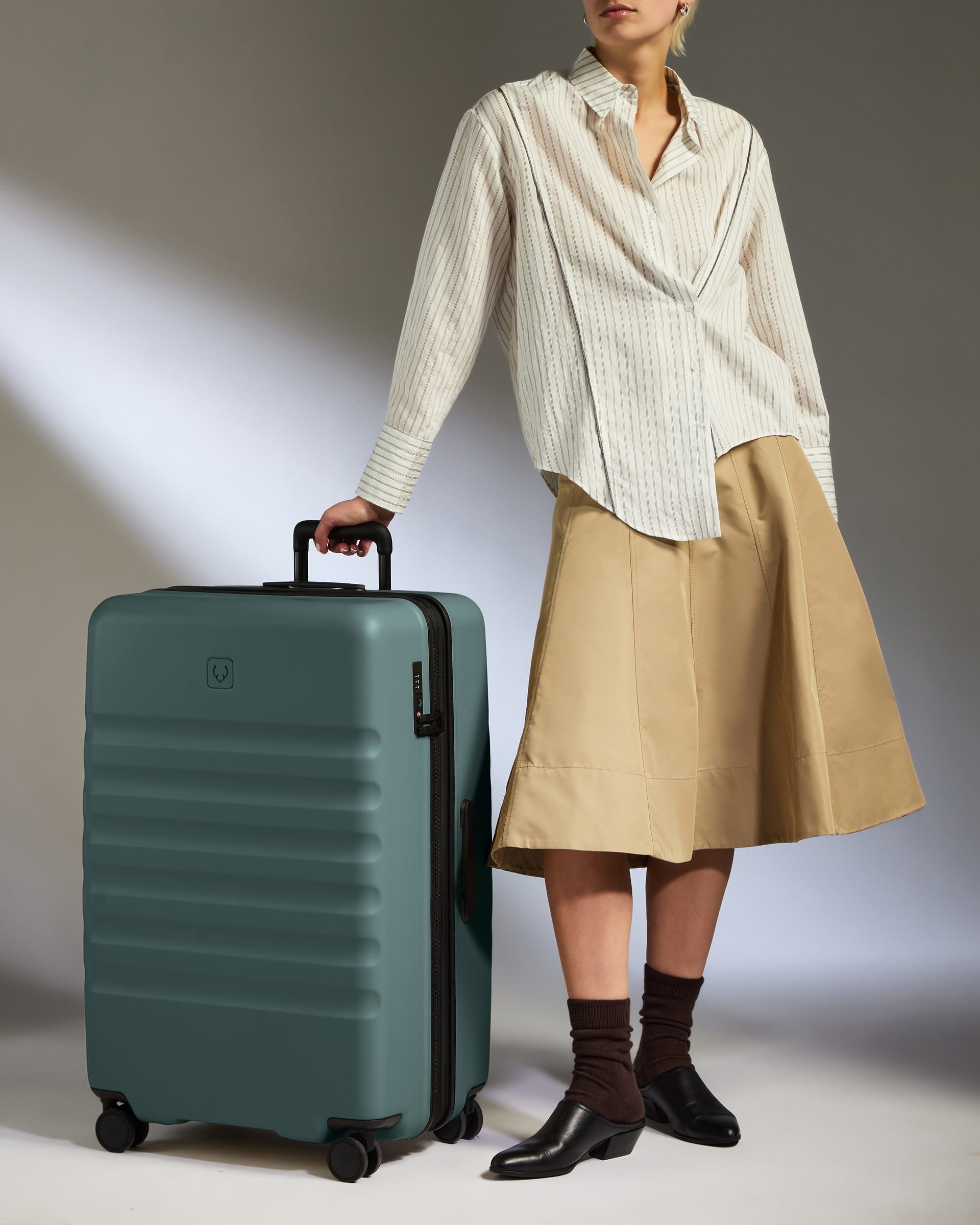 Antler Luggage -  Large Suitcase in Glade Blue - Icon Stripe - Hard Suitcase - Large Large Suitcase in Blue - Icon Stripe | Lightweight & Hard Shell Suitcase