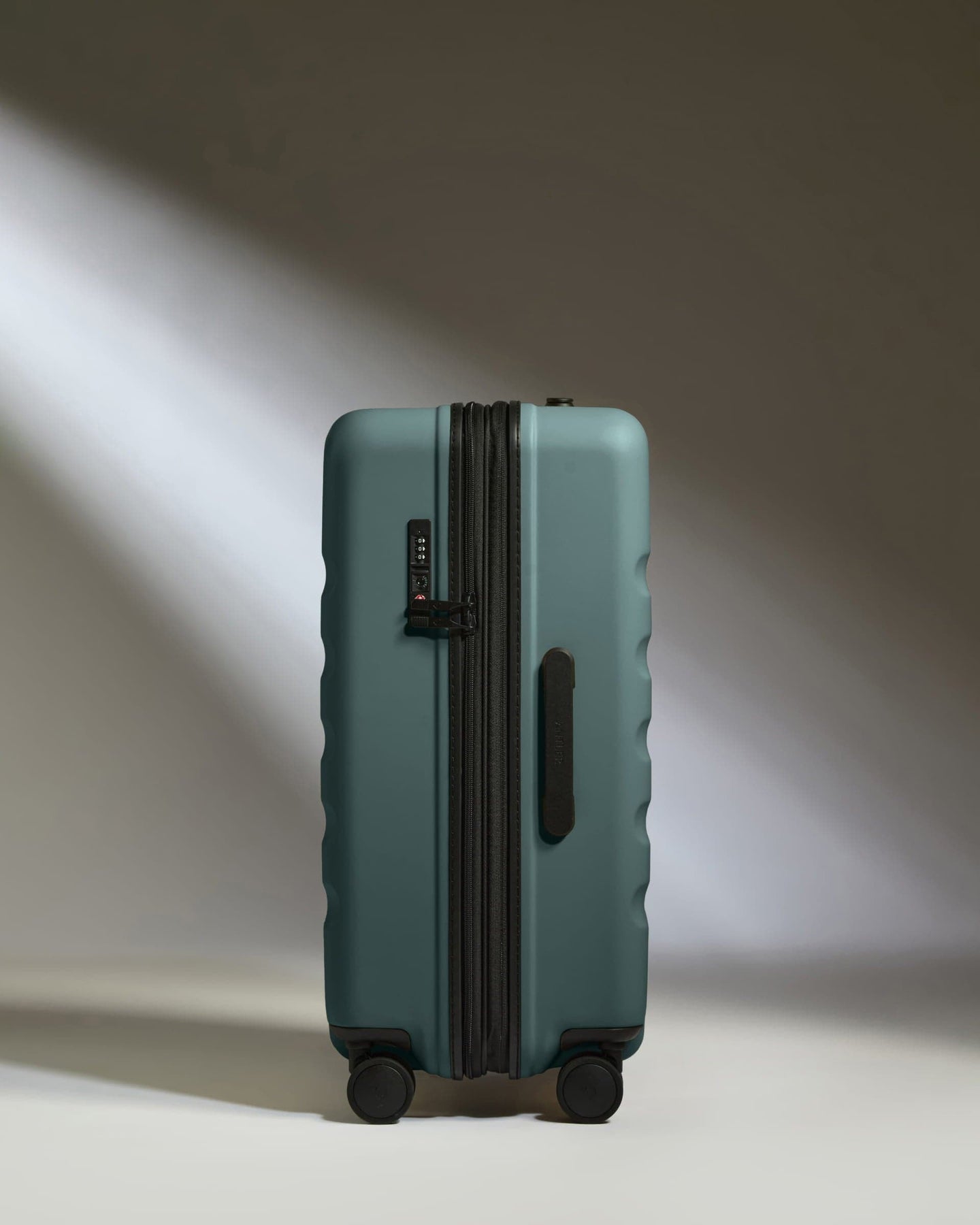 Antler Luggage -  Medium Suitcase in Glade Blue - Icon Stripe - Hard Suitcase - Medium Medium suitcase in Blue - Icon Stripe | Lightweight & Hard Shell Suitcase