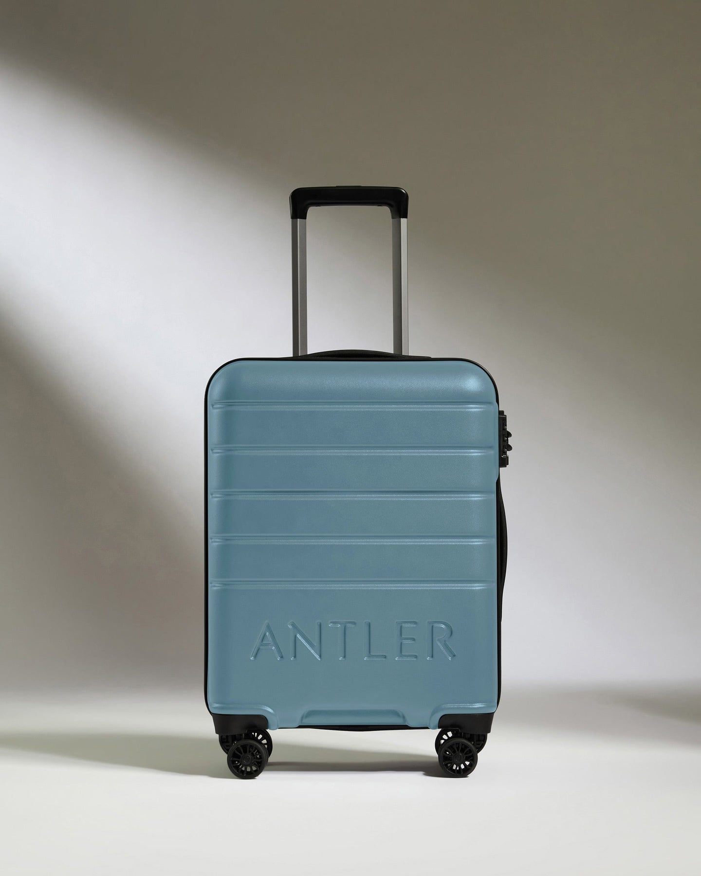 Antler Luggage -  Suitcase Set in Light Blue - Logo - Hard Suitcase - Standard Cabin Set Suitcase Set of 3 Light Blue - Logo | Lightweight Hard Shell Luggage