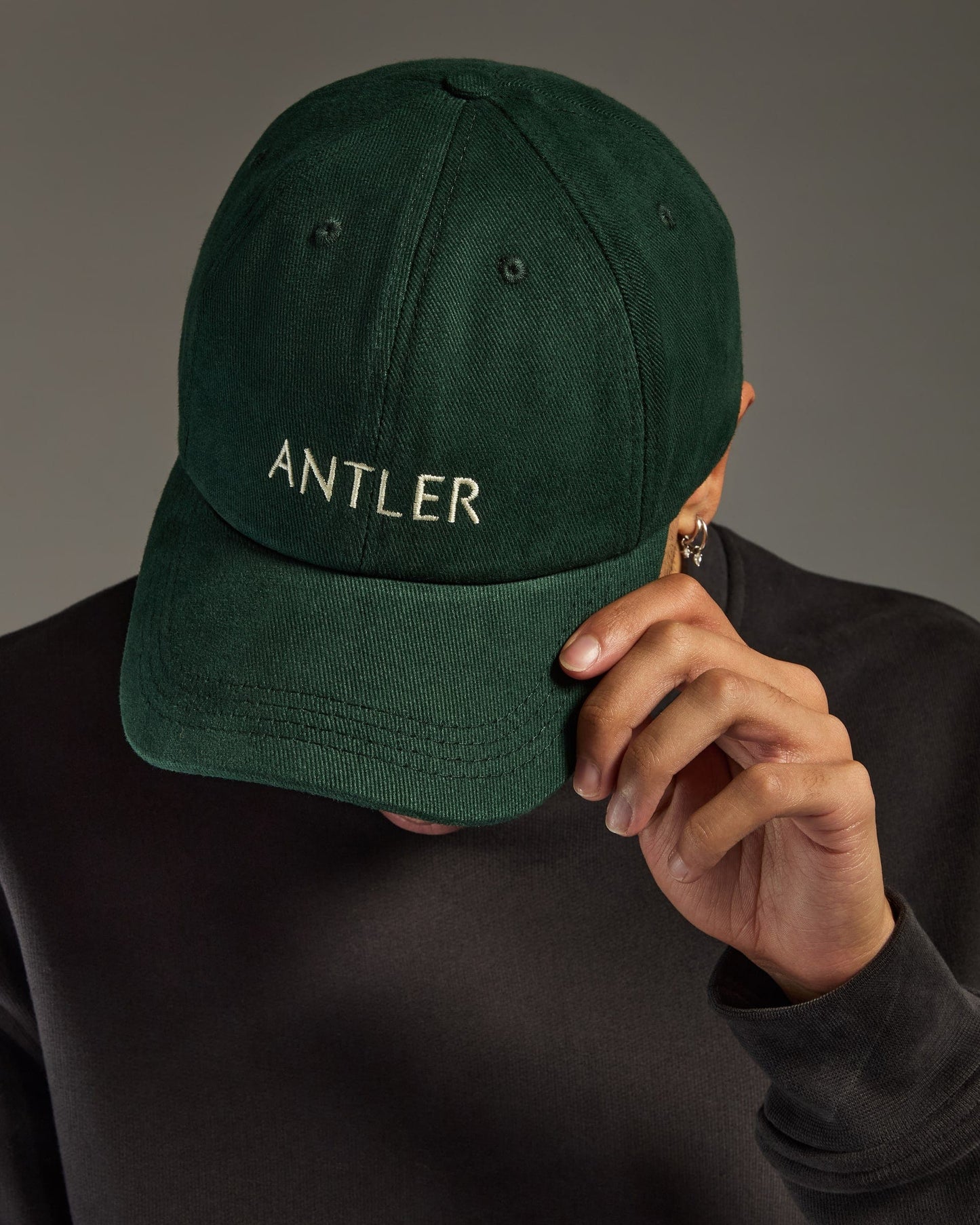 Travel Essential Cap in Antler Green