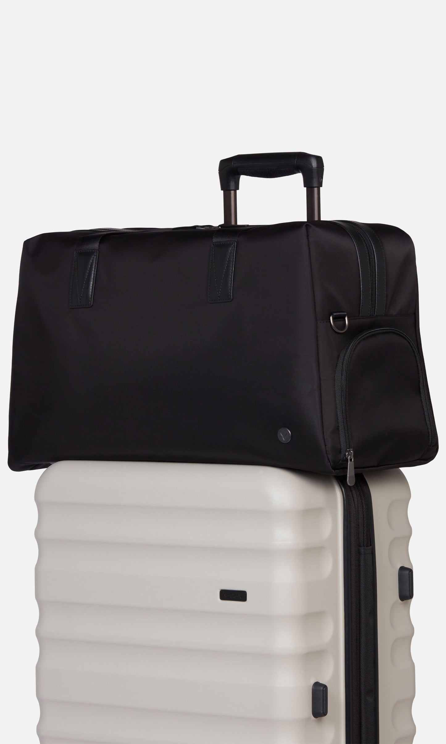 Antler Luggage -  Chelsea weekender in black - Weekend bags Chelsea Weekend Bag Black | Travel Bags | Antler UK